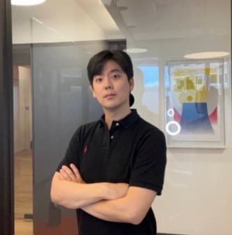Lecturer & CEO Dan Ryu